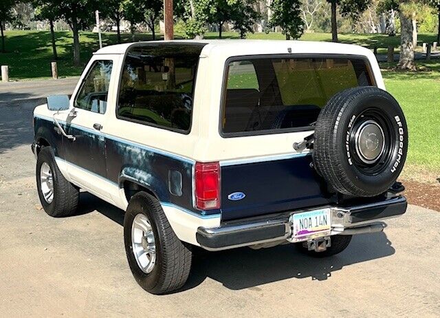 Ford-Bronco-II-SUV-1990-22