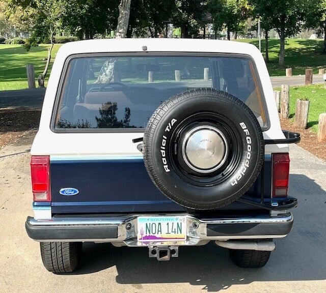 Ford-Bronco-II-SUV-1990-25