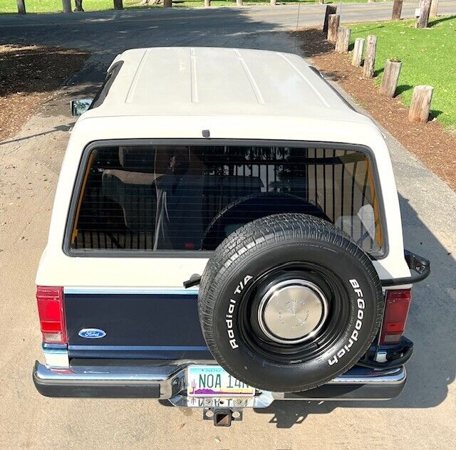 Ford-Bronco-II-SUV-1990-White-Blue-283245-13