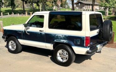 Ford-Bronco-II-SUV-1990-White-Blue-283245-24