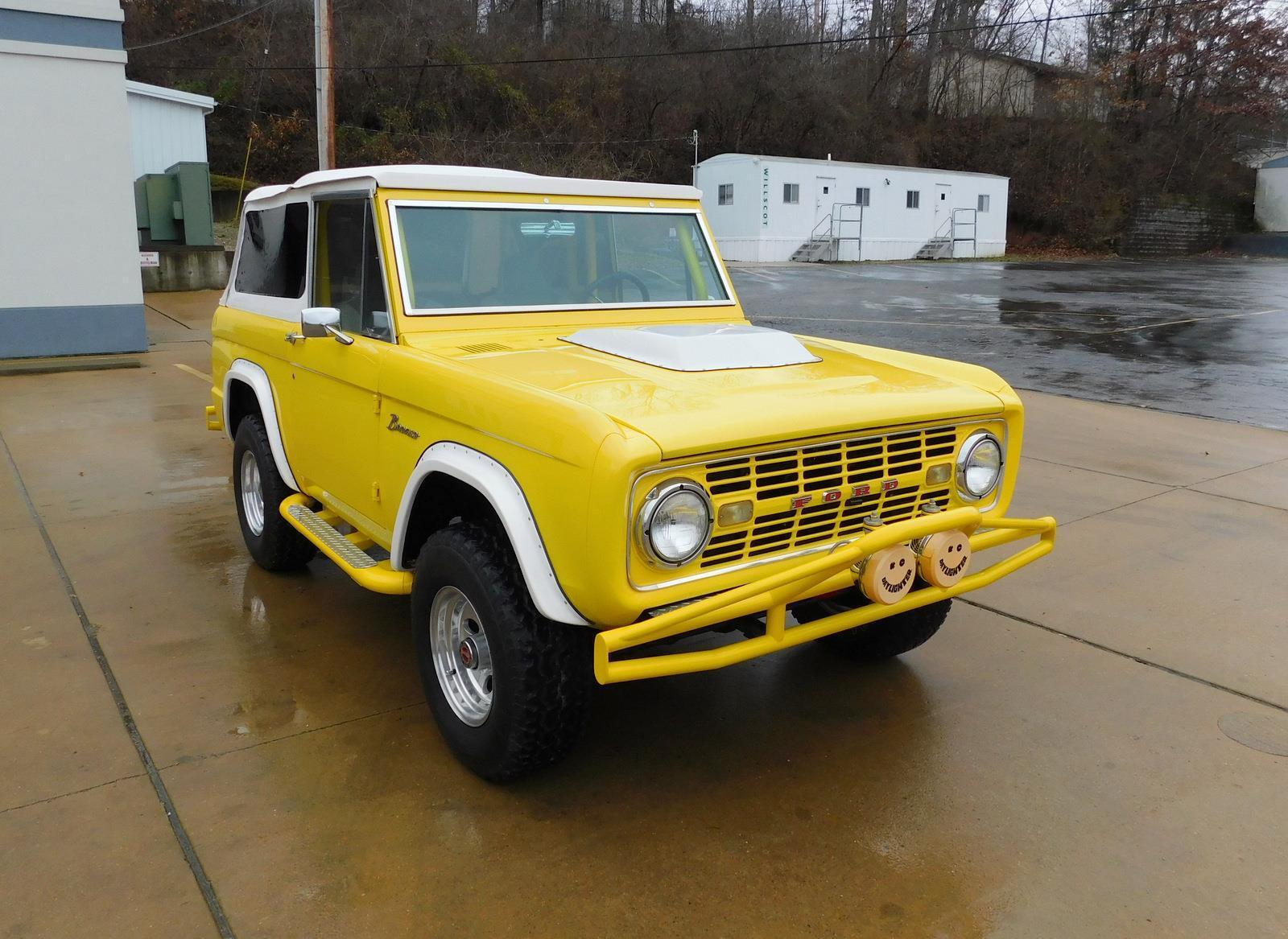 Ford-Bronco-SUV-1968-Yellow-Gray-100452-14