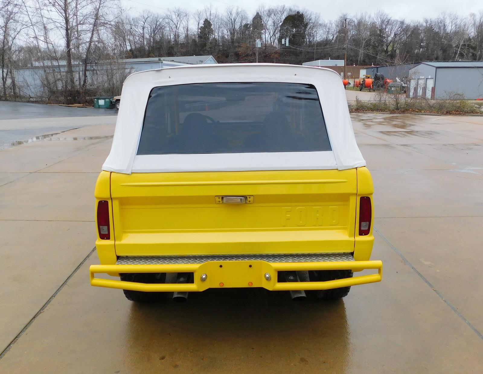 Ford-Bronco-SUV-1968-Yellow-Gray-100452-19