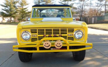 Ford-Bronco-SUV-1968-Yellow-Gray-100452-26