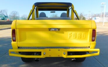 Ford-Bronco-SUV-1968-Yellow-Gray-100452-32