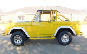 Ford-Bronco-SUV-1968-Yellow-Gray-100452-35