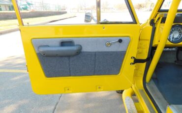 Ford-Bronco-SUV-1968-Yellow-Gray-100452-37