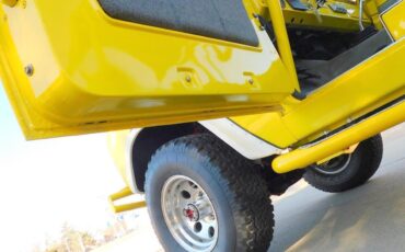 Ford-Bronco-SUV-1968-Yellow-Gray-100452-38