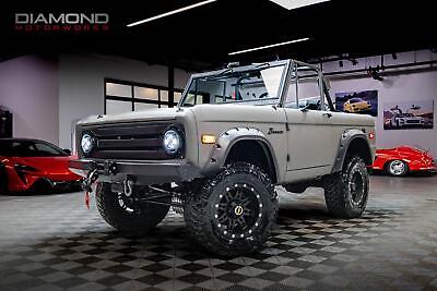 Ford-Bronco-SUV-1975-Gray-Black-1590-2