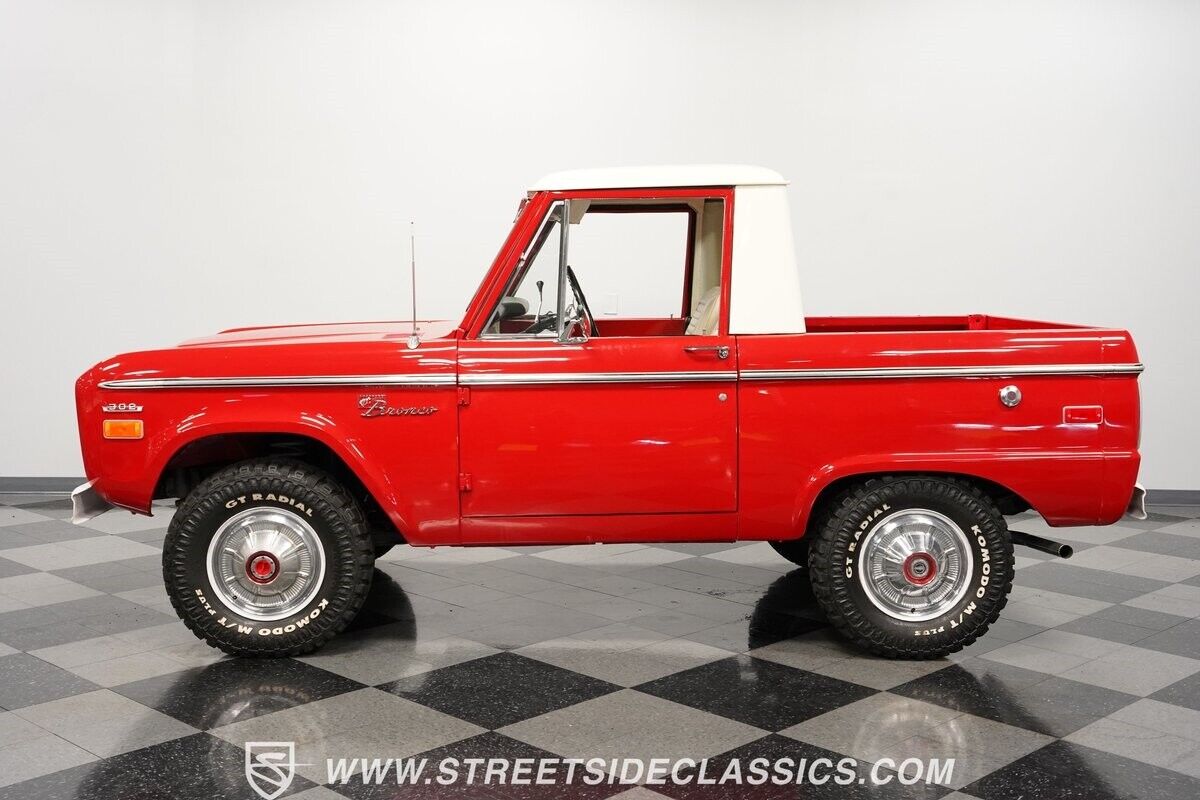 Ford-Bronco-SUV-1975-Red-White-52848-2