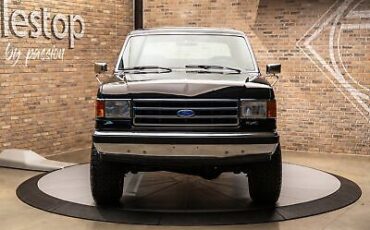 Ford-Bronco-SUV-1990-1