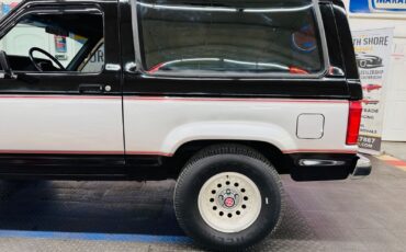 Ford-Bronco-SUV-1990-19