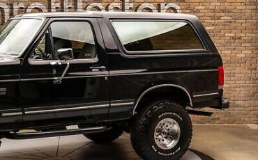 Ford-Bronco-SUV-1990-9