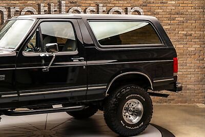 Ford-Bronco-SUV-1990-9