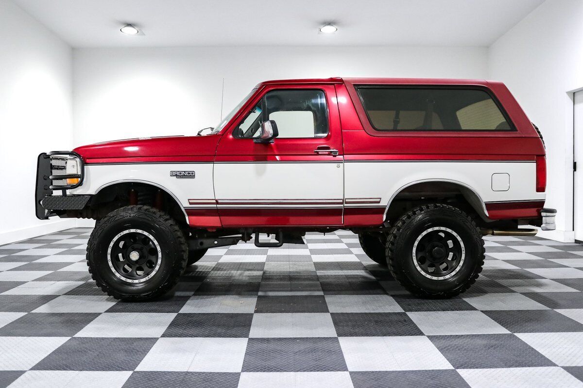 Ford-Bronco-SUV-1994-3