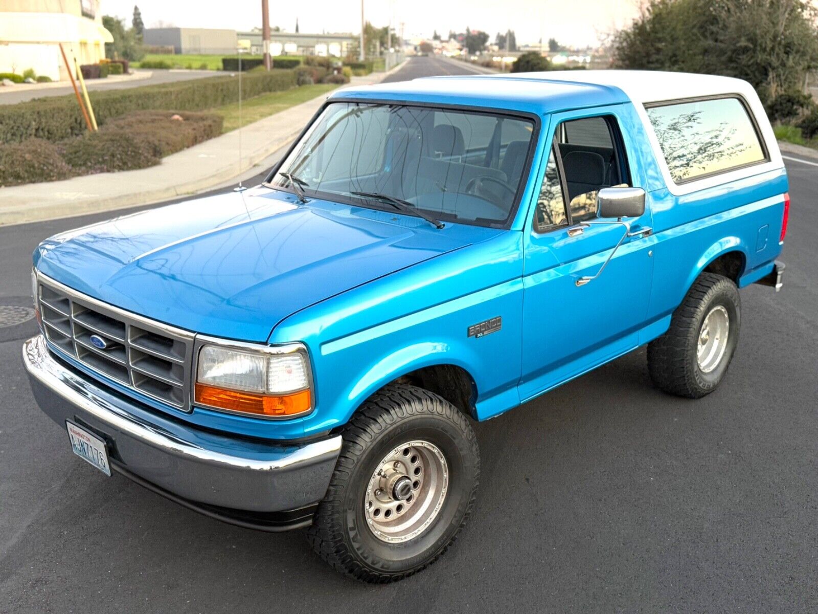 Ford-Bronco-SUV-1995-BIMINI-BLUE-Blue-194087-3