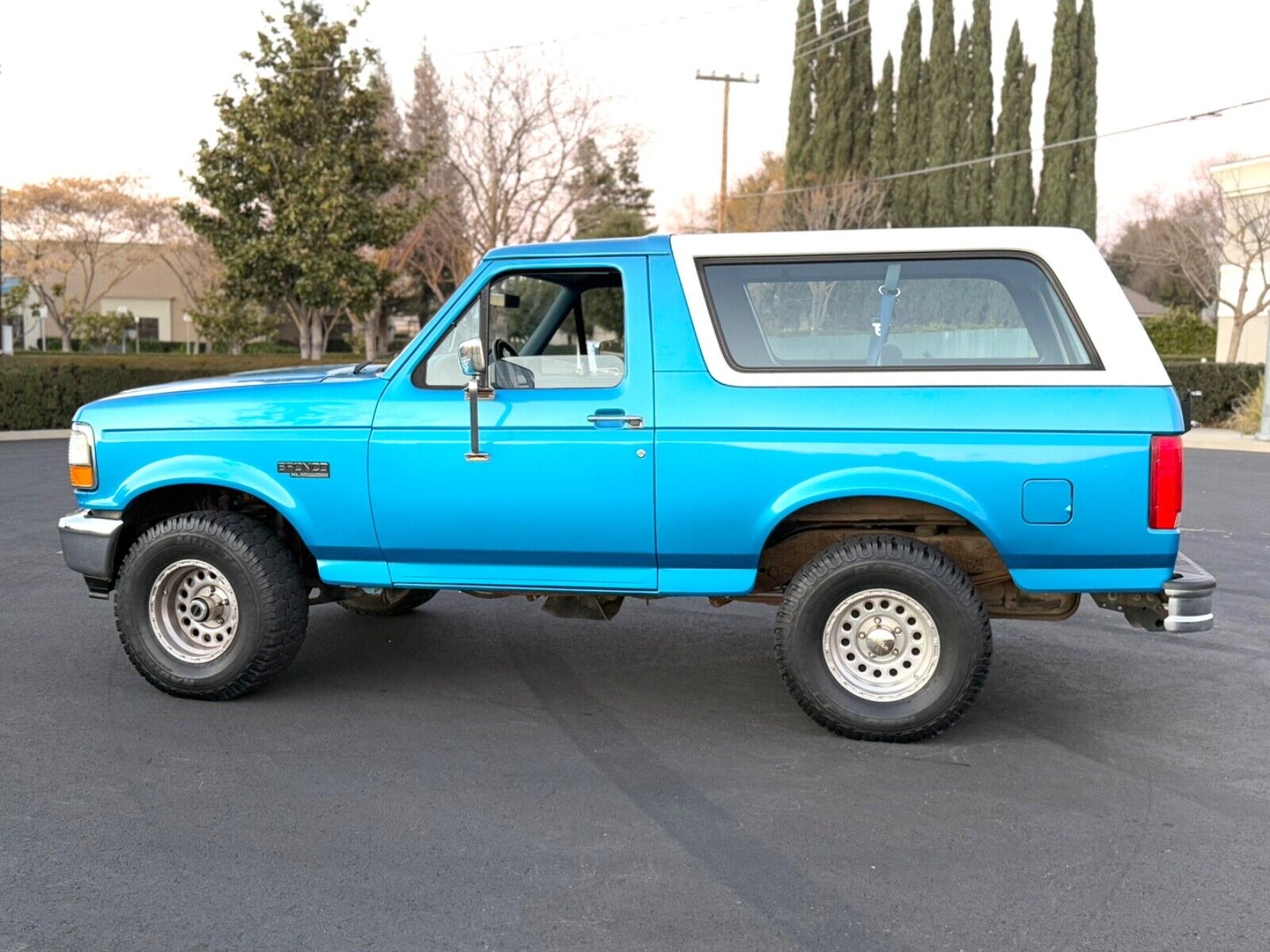 Ford-Bronco-SUV-1995-BIMINI-BLUE-Blue-194087-4