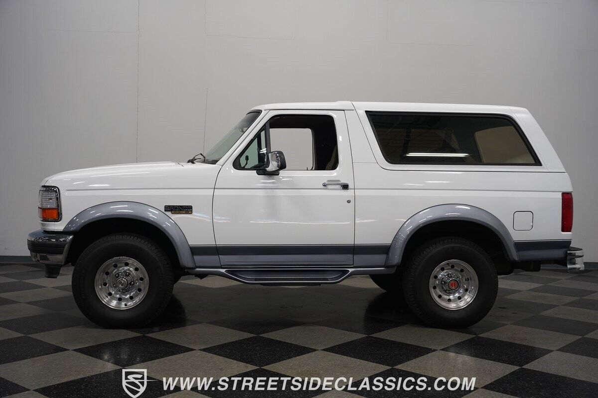 Ford-Bronco-SUV-1996-2