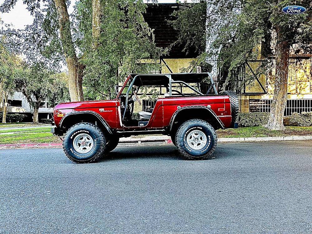 Ford-Bronco-complete-restoration-1976-custom-30478-4