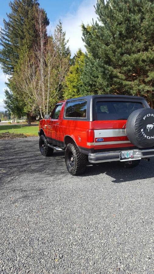 Ford-Bronco-eddie-bauer-1990