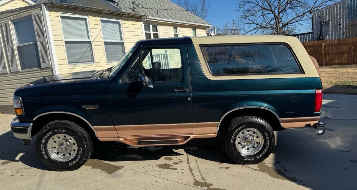 Ford-Bronco-eddie-bauer-1995-green-254276