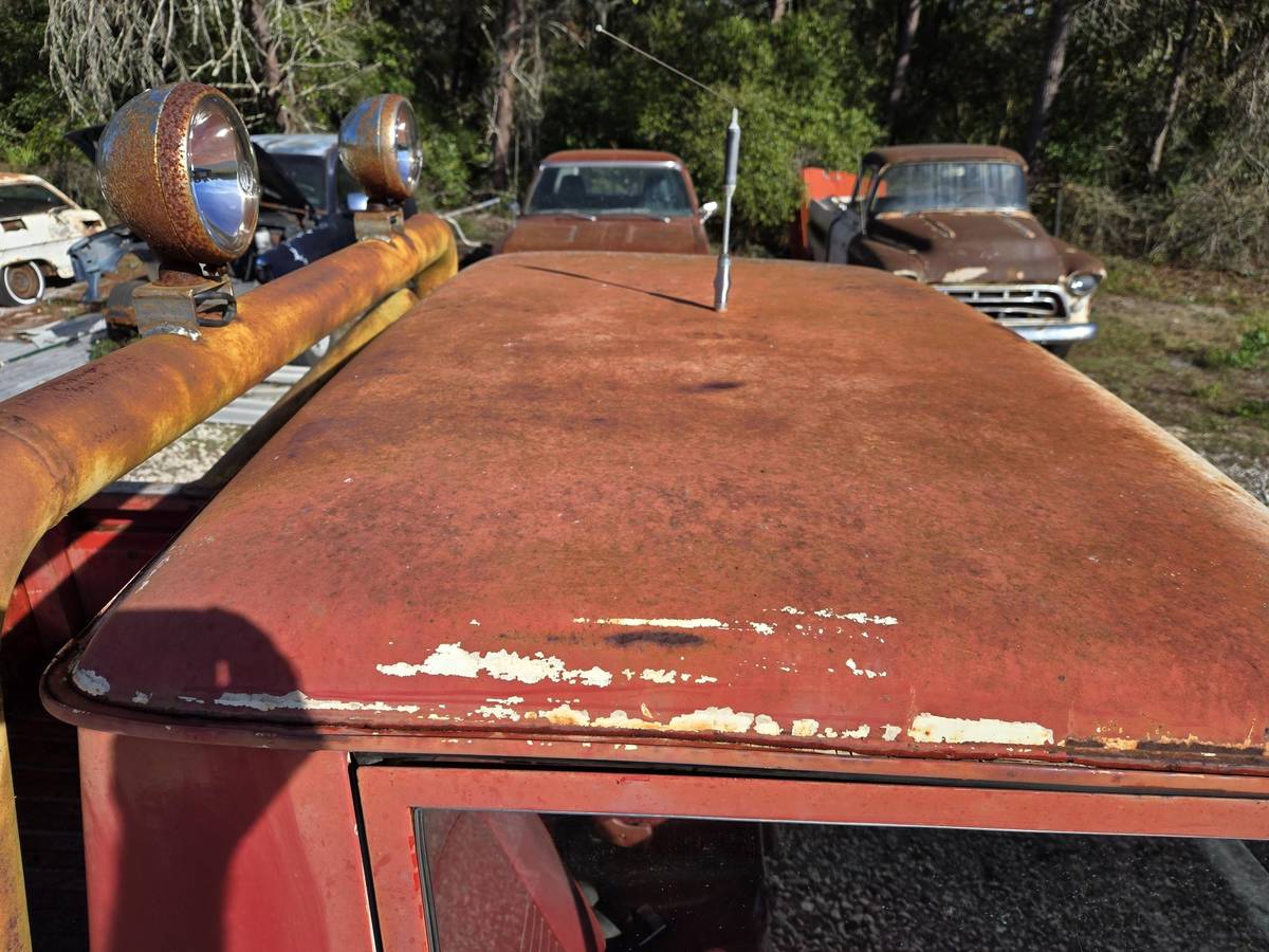 Ford-Bronco-half-cab-1966-14