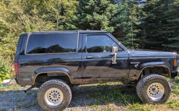 Ford-Bronco-ii-1985-4