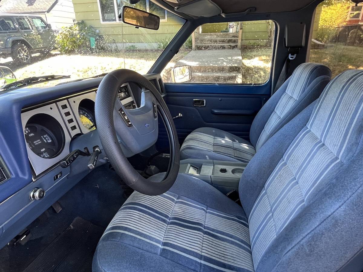 Ford-Bronco-ii-1985-blue-173809-4