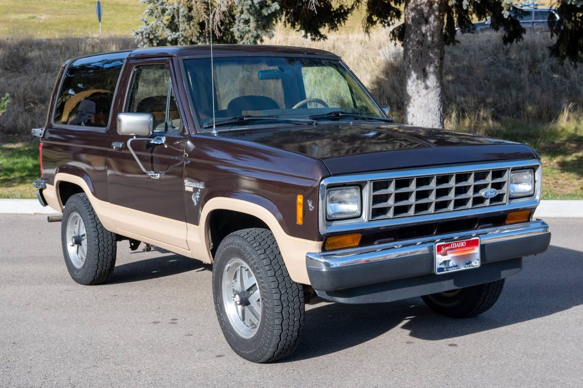 Ford-Bronco-ii-1987