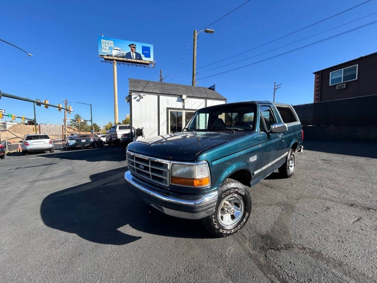 Ford-Bronco-xlt-2dr-suv-1995-22