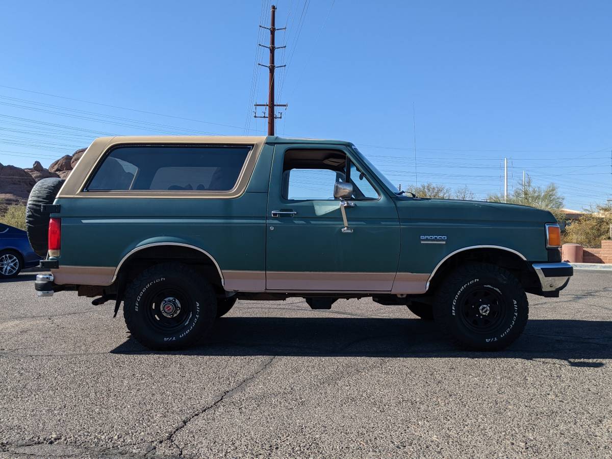 Ford-Bronco-xlt-eddie-bauer-1988-6