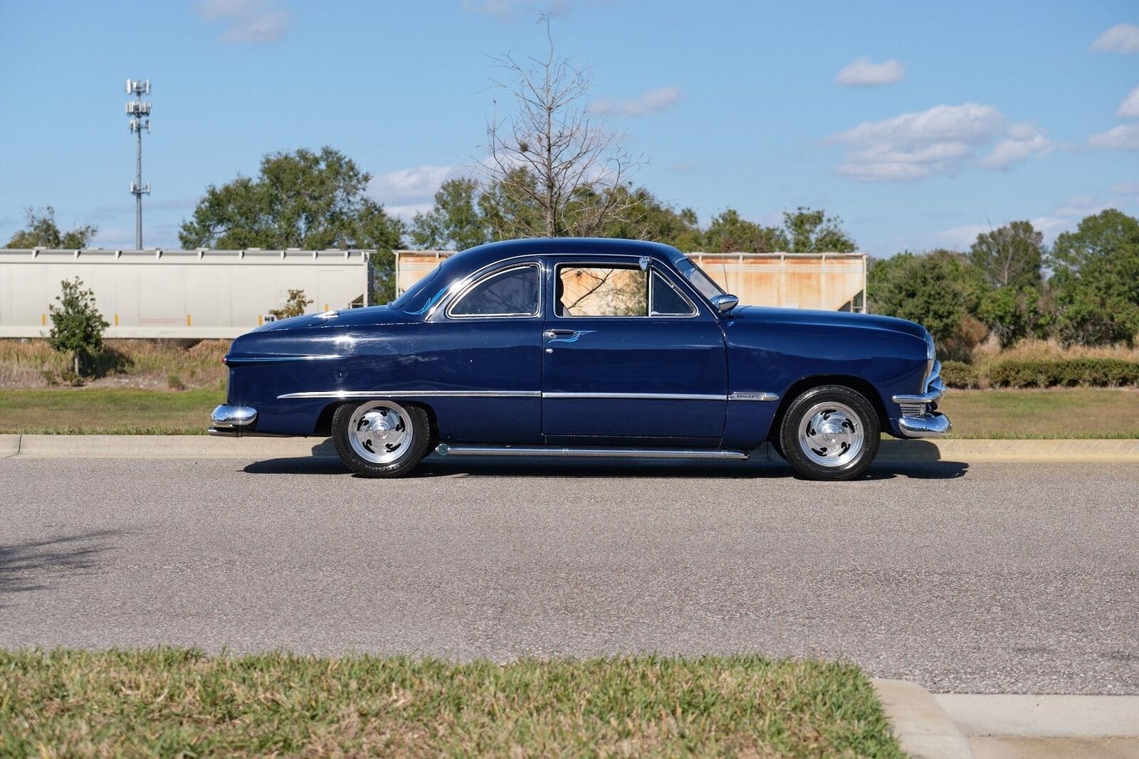 Ford-Club-Coupe-1950-Blue-Gray-54644-6