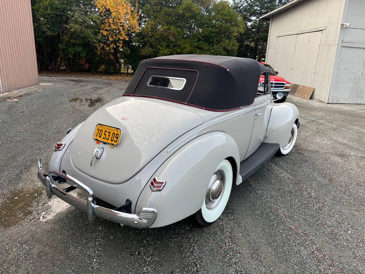 Ford-Convertible-1940-2