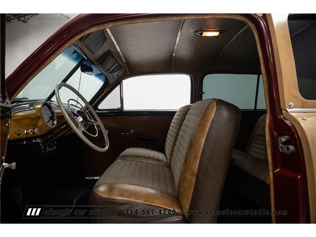 Ford-Country-Squire-Woody-1950-Burgundy-Tan-208-25