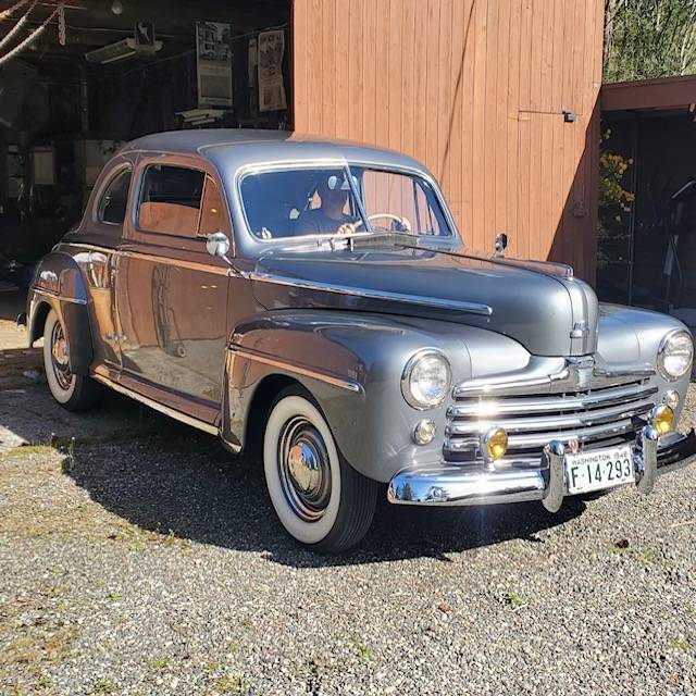 Ford-Coupe-1948-grey-9656-7