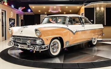 Ford Crown Victoria Coupe 1955