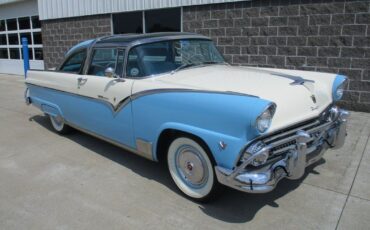 Ford-Crown-Victoria-Skyliner-Glasstop-1955-4