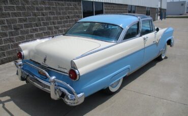 Ford-Crown-Victoria-Skyliner-Glasstop-1955-9