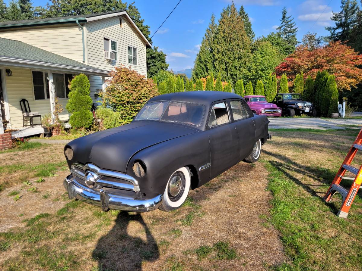 Ford-Custom-1950-11