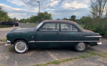 Ford-Custom-2-door-1951-green-98693-13