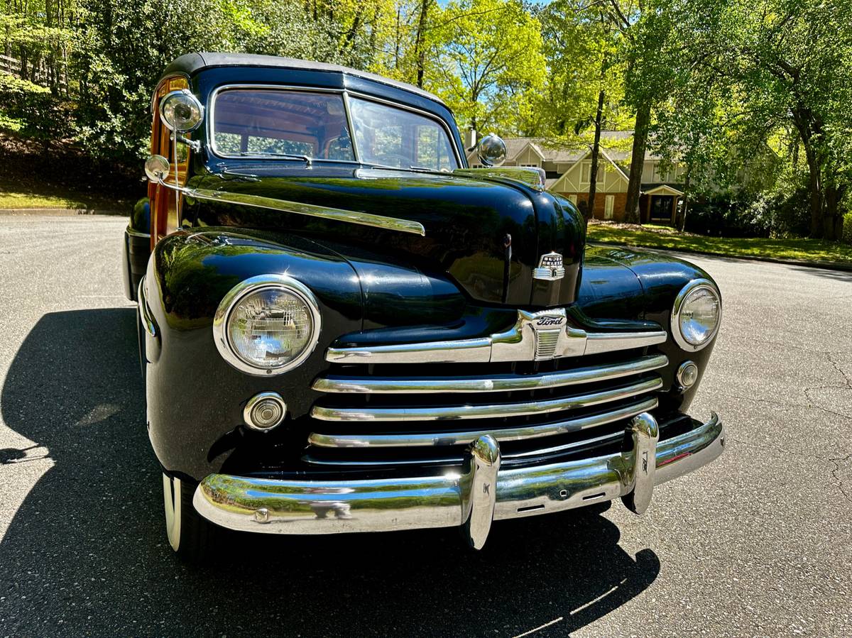 Ford-De-luxe-1947-17