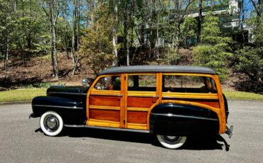 Ford-De-luxe-1947-3