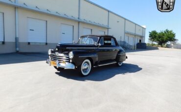 Ford-Deluxe-Cabriolet-1947-2