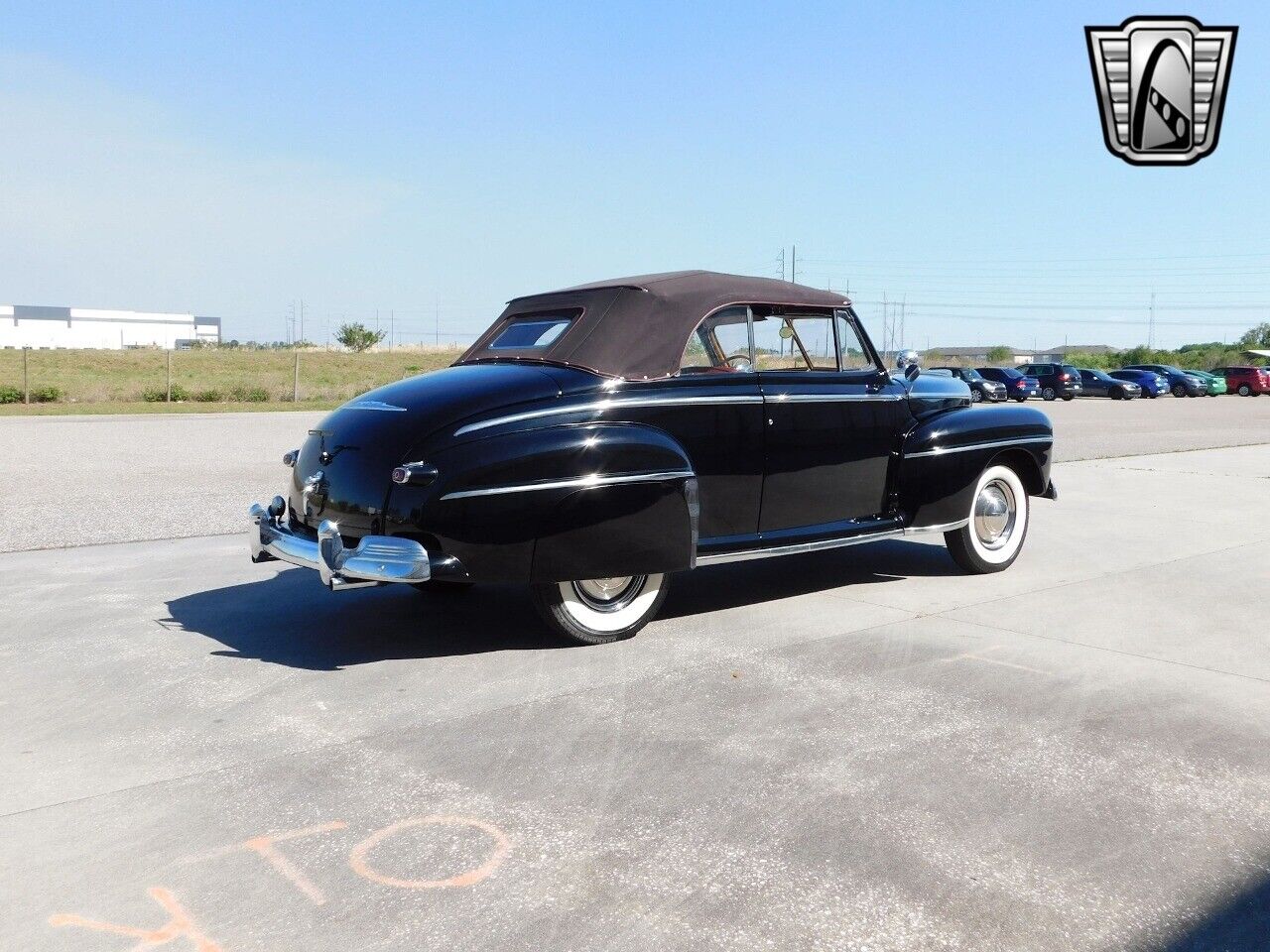 Ford-Deluxe-Cabriolet-1947-8