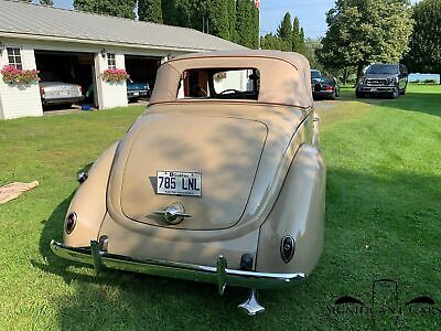 Ford-Deluxe-Convertible-Coupe-1938-10