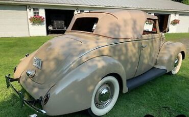 Ford-Deluxe-Convertible-Coupe-1938-7