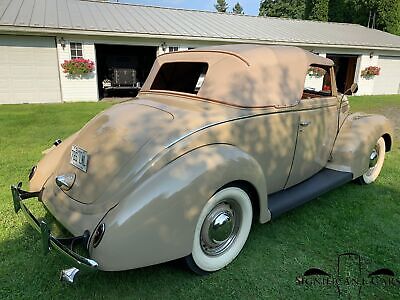 Ford-Deluxe-Convertible-Coupe-1938-7