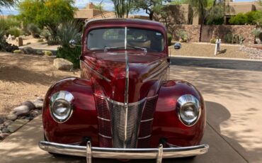 Ford-Deluxe-Coupe-1940