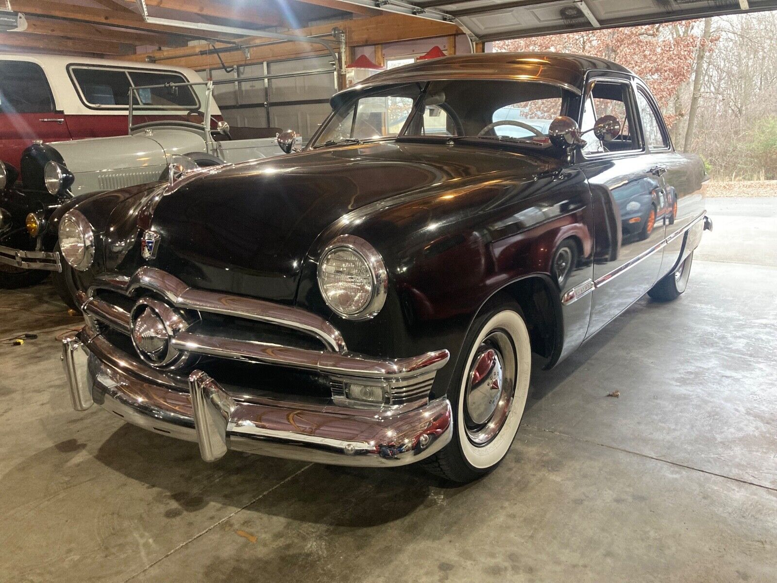 Ford Deluxe Coupe 1950