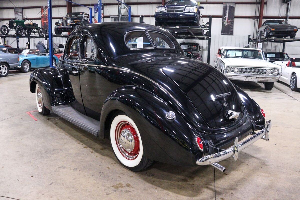 Ford-Deluxe-Coupe-Coupe-1938-Black-Gray-154827-4