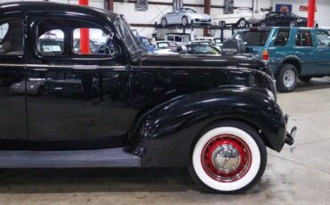 Ford-Deluxe-Coupe-Coupe-1938-Black-Gray-154827-9